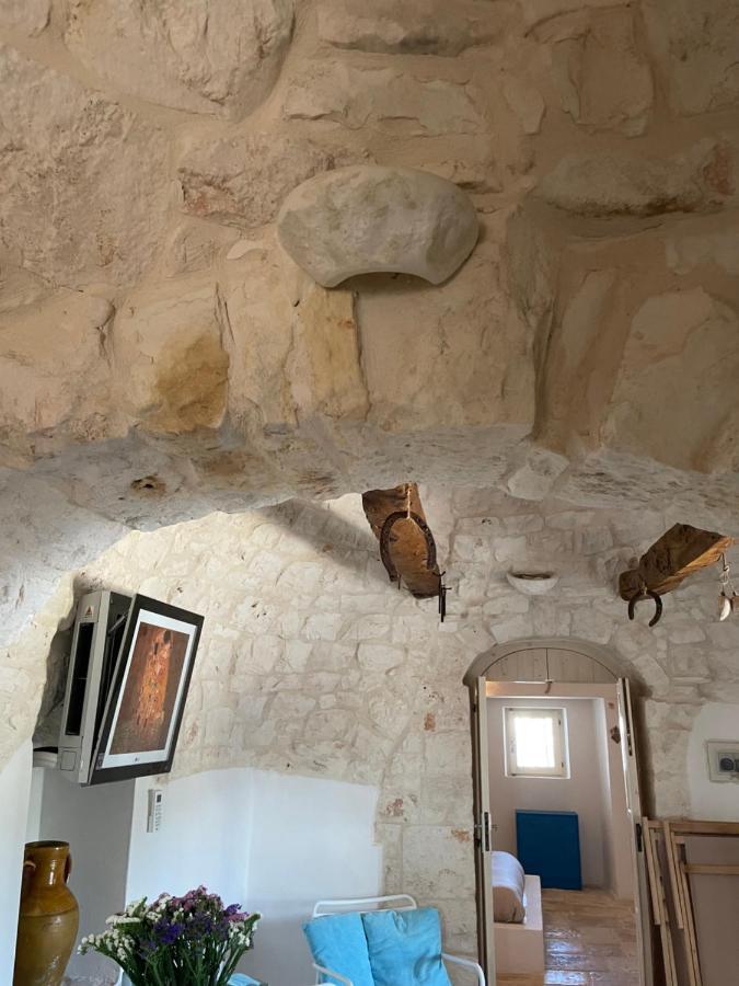 Trulli Mancinella Villa โลโกโรตอนโด ภายนอก รูปภาพ